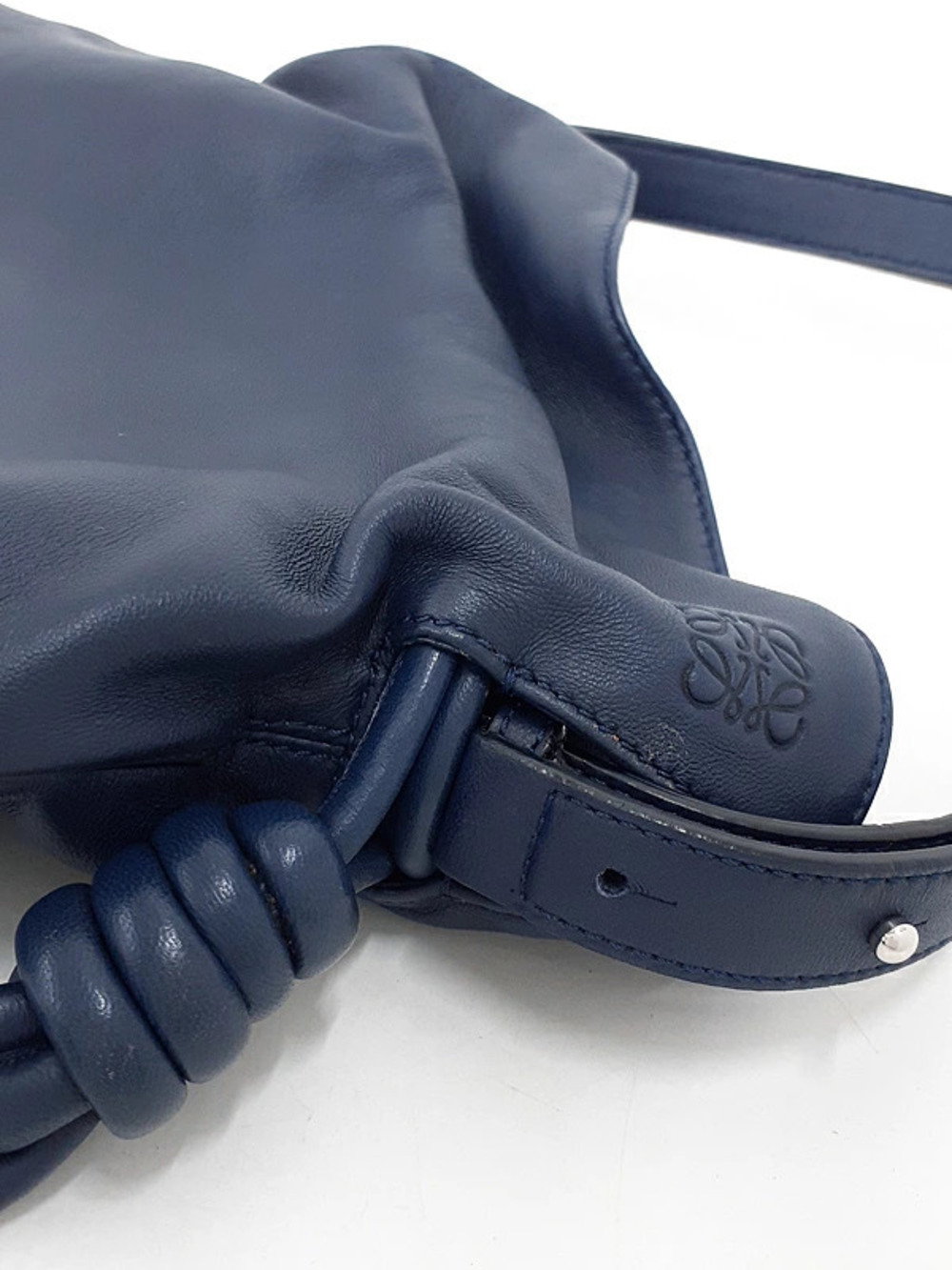 Loewe Flamenco Knot Shoulder Bag - Picture 5 of 9